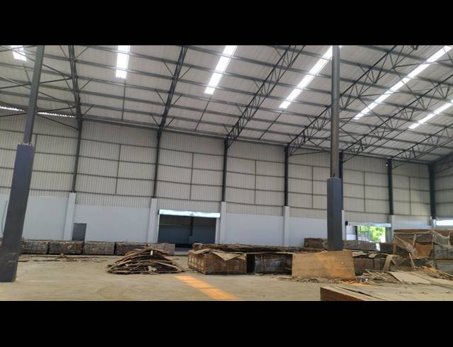 4,000M² WAREHOUSE TO LET IN KWAMASHU